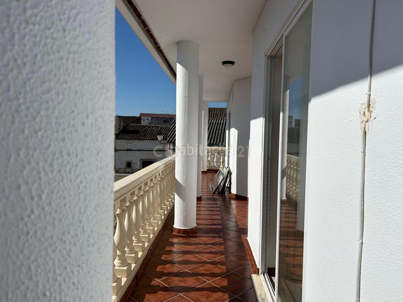 Foto 30dd892d-3996-47f7-ab51-66dc5b924796. Casa adossada a calle juan de sande a Torrequemada