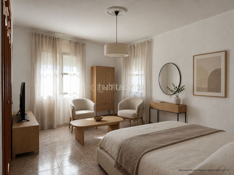 Foto b541328e-62d3-4efc-b854-ad857dbe1e49. Casa adossada a calle juan de sande a Torrequemada