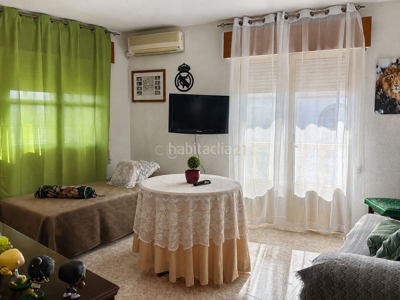 Foto ee9ef4be-5784-4eec-9179-ccafce9614b9. Casa adossada a calle juan de sande a Torrequemada
