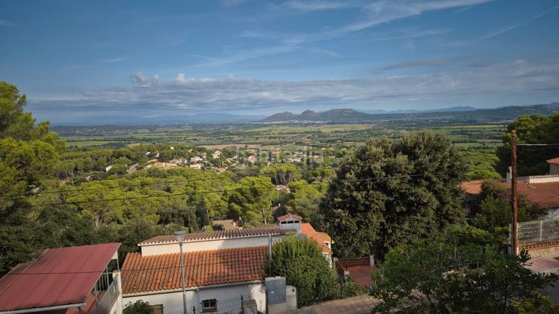 Foto 99340b61-884d-4e2a-bf84-a1f2987726d5. Chalet in carrer de varsòvia 12 in Pals