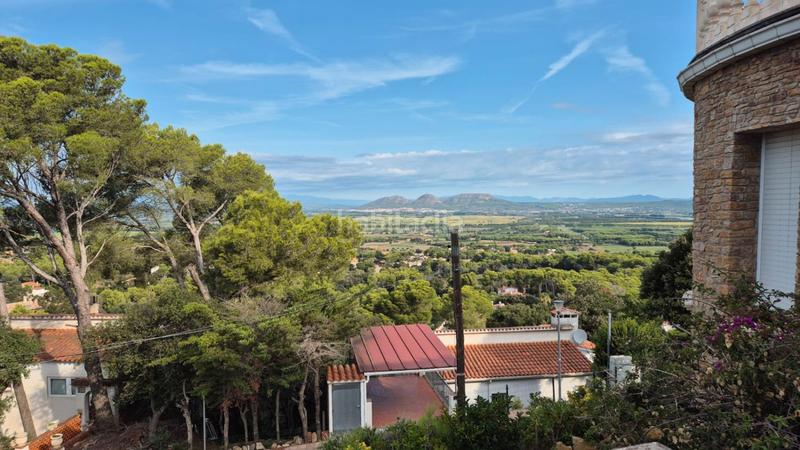 Foto e34e9e59-c4bb-4858-bdb2-5e52936a6415. Chalet in carrer de varsòvia 12 in Pals