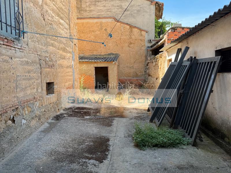 Foto ad2918ba-608a-4936-83de-ed8e1da4fa02. Casa en calle presa 2 casa con patio, tejado y ventanas nuevas en Sanzoles