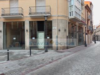 Lloguer Local Comercial a Calle viriato 3. Local de 152m2 en zona de santa clara.