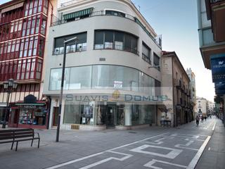 Location Local commercial à Plaza de zorrilla 5. Local de 332m2 en santa clara