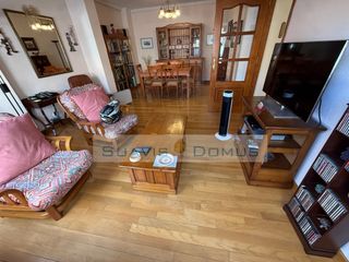Location Appartement à Plaza viriato 3. Piso de 2 habitaciones con garaje en casco antiguo