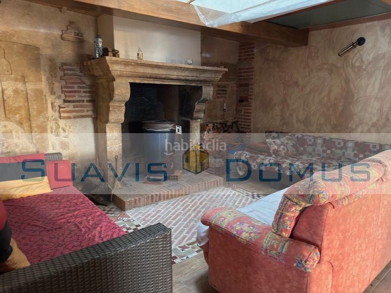 Foto fa602f1d-8c83-47e5-b483-3f64616061d6. Casa amb xemeneia a Venialbo