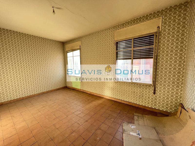 Foto ed388815-13e7-4ce8-b68b-895d4f7d0b64. Edificio en Benavente