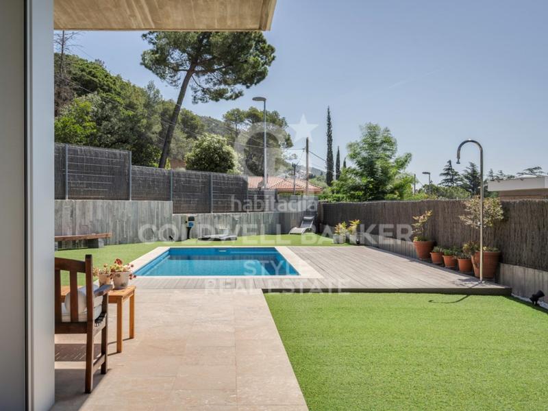Foto f18d2222-cc25-47b9-ba95-e77c45c3793d. Haus mit heizung parking pool in Matadepera