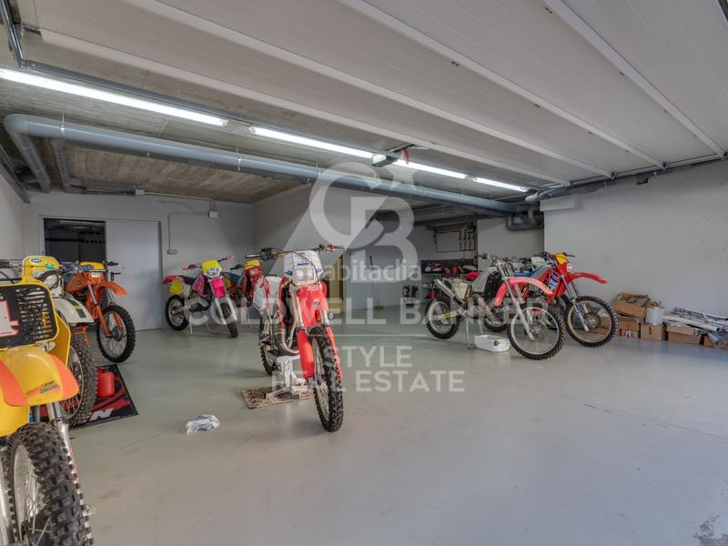 Foto d0ea5d81-ac78-455e-b01e-bb4254fd6de1. Haus mit parking in Matadepera