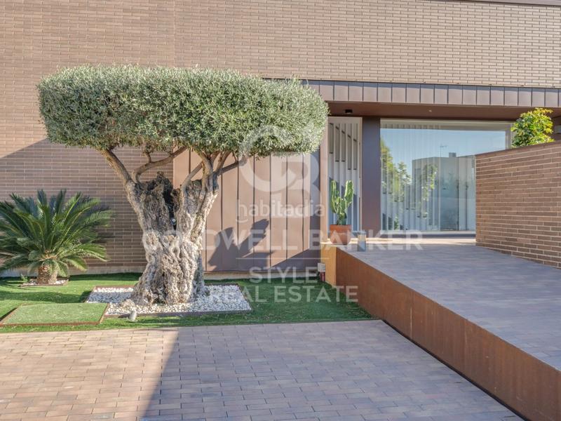 Foto ea9a2887-f9c7-48ec-954b-4fef6061a931. Haus mit parking in Matadepera