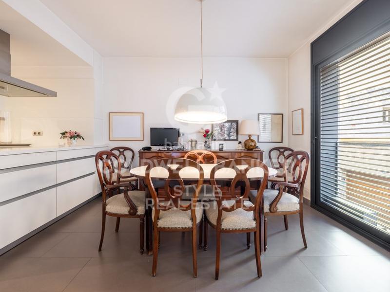 Foto 26011193-dee7-4d77-bfd3-5ecff6867ad1. Appartamento con parcheggio in Centre Sabadell