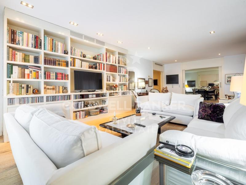 Foto 3e443574-440b-4d0f-b825-a9260b7ec6e8. Appartamento con parcheggio in Centre Sabadell