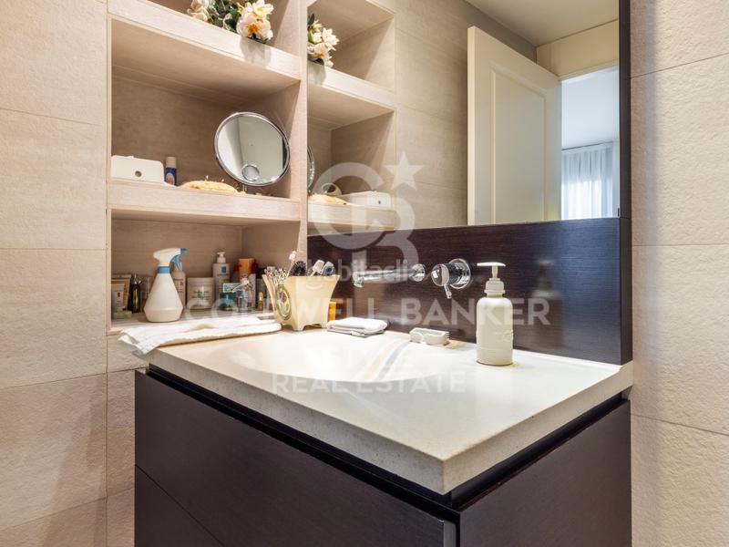 Foto 5164f9d7-5906-4e2f-9592-506064daa45a. Appartamento con parcheggio in Centre Sabadell