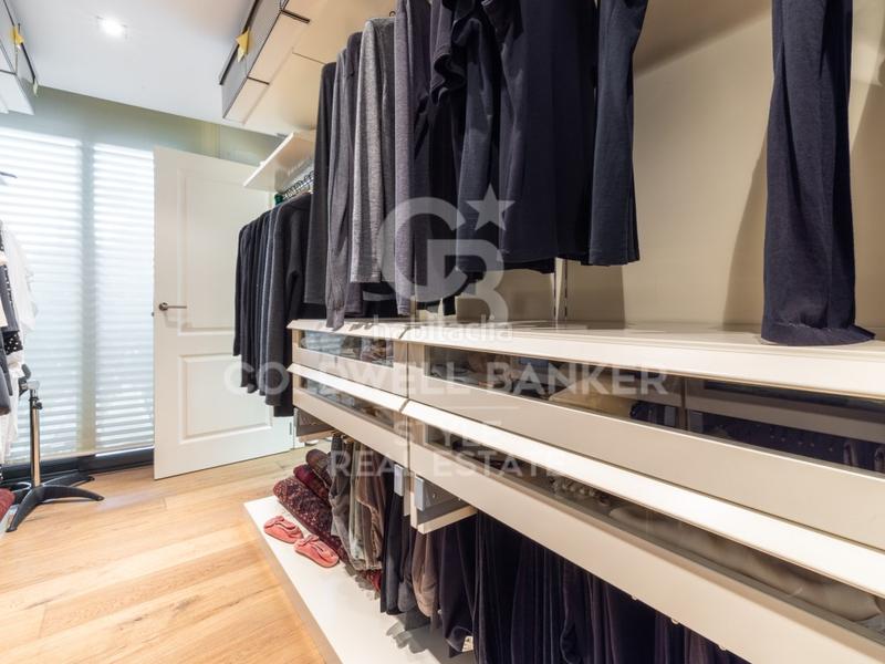 Foto 6a6a6195-d9b5-4b89-bb86-13389c25ef0e. Appartamento con parcheggio in Centre Sabadell