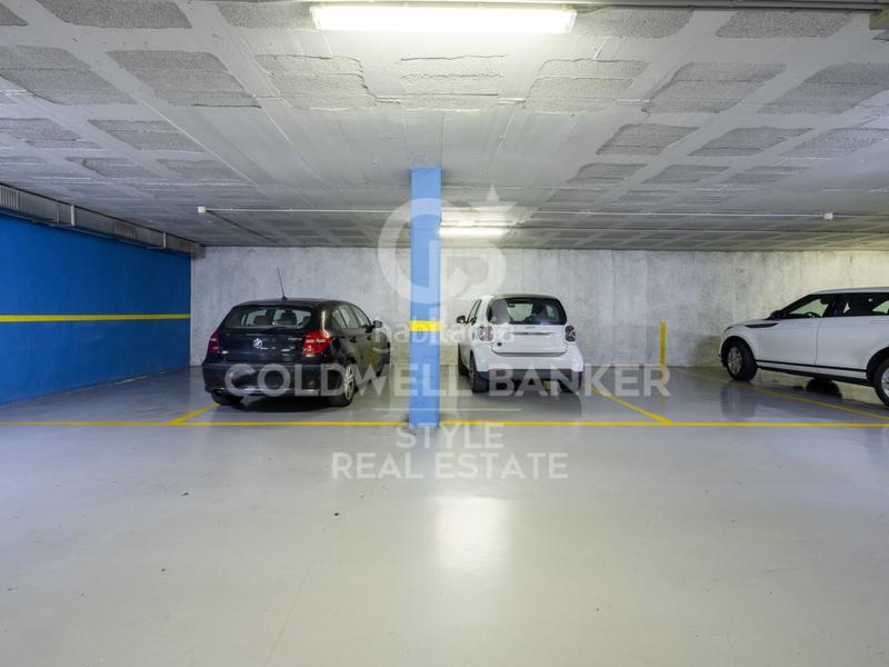 Foto 8601e260-3ebc-4c3c-b65a-0cdbcc40f85d. Appartamento con parcheggio in Centre Sabadell