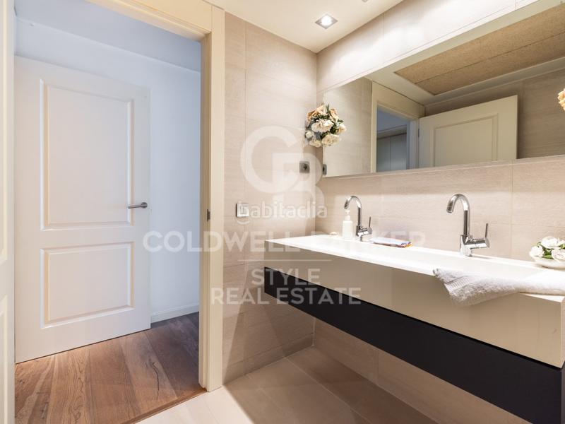 Foto ffa975e6-da12-475a-8a54-c72fbe881efe. Appartamento con parcheggio in Centre Sabadell