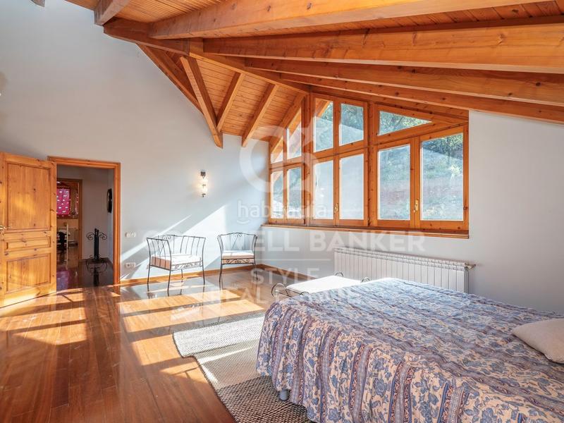 Foto 9a9c1530-7687-433d-8596-4adc785e0fd7. Haus mit parking in Matadepera