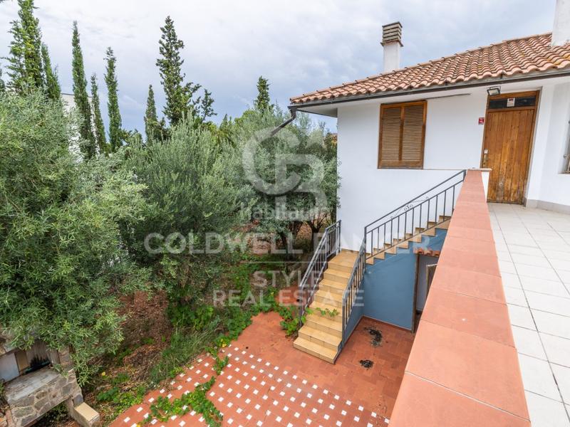 Foto 226d9567-d332-4e4f-9fe7-2f1bd1891f2a. House with parking in Matadepera