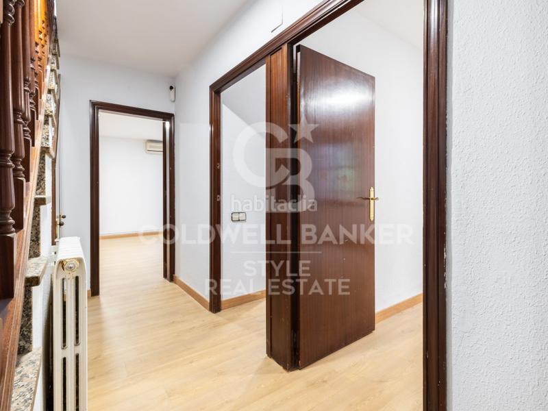 Foto 5dcba4bf-cc8e-4d46-aaff-0fae9fa1da2f. House with parking in Matadepera