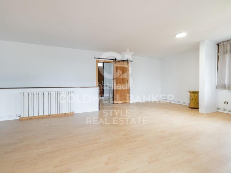 Foto e7c0d5c5-2c77-4c5f-846f-0978050c2874. House with parking in Matadepera