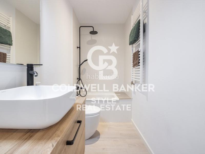 Foto 92e10516-13ae-4a70-9480-9ab775459d66. Appartamento con parcheggio in Vallparadís - Antic Poble de Sant Pere Terrassa