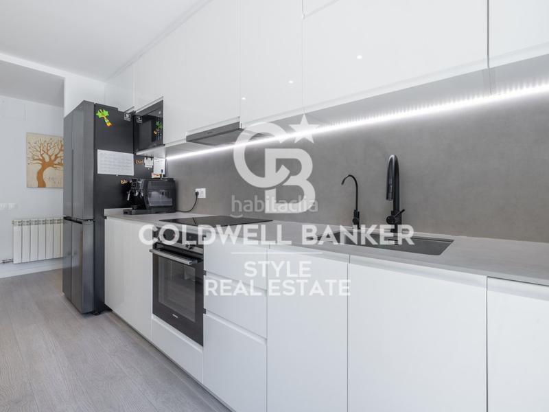 Foto bc726205-2773-4ed5-8b47-004674493f92. Appartamento con parcheggio in Vallparadís - Antic Poble de Sant Pere Terrassa