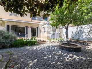 Pis  N/a. Planta baja con patio totalmente reformada