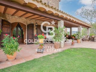 Casa  Cal vila 1. Finca rústica de 12 hectáreas.