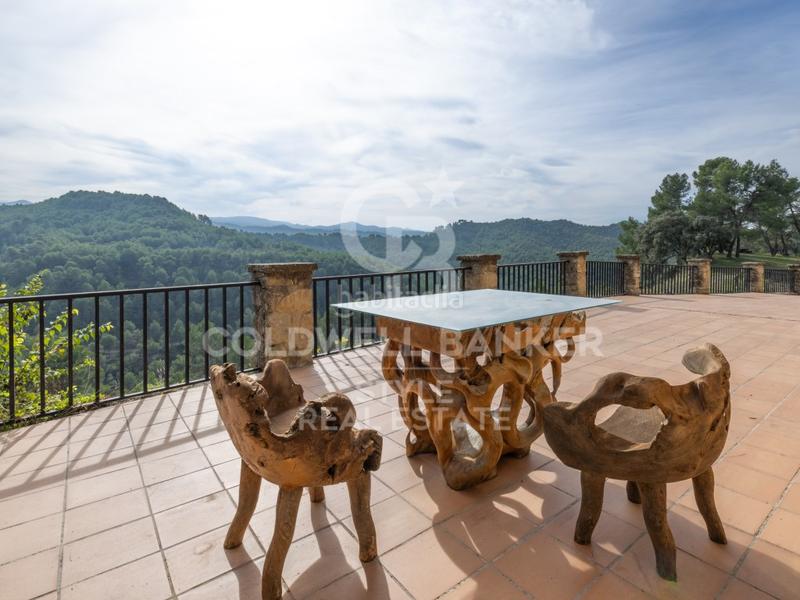 Foto 341b09e5-b060-4dc3-8f30-555249dad758. Maison avec parking dans Talamanca