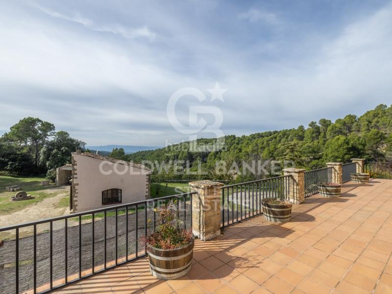 Foto 555fd120-bf6a-4c97-9d4c-00ec2eac00ab. Maison avec parking dans Talamanca