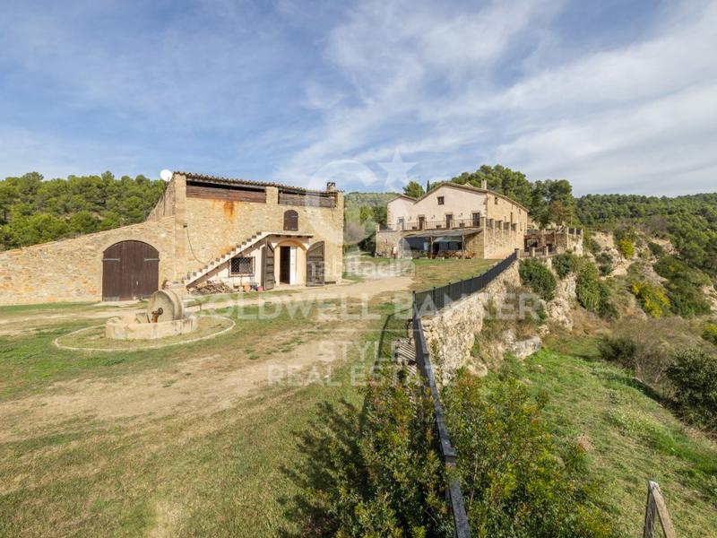 Foto 58ea4756-755a-43e6-8004-c7ce50a96817. Maison avec parking dans Talamanca