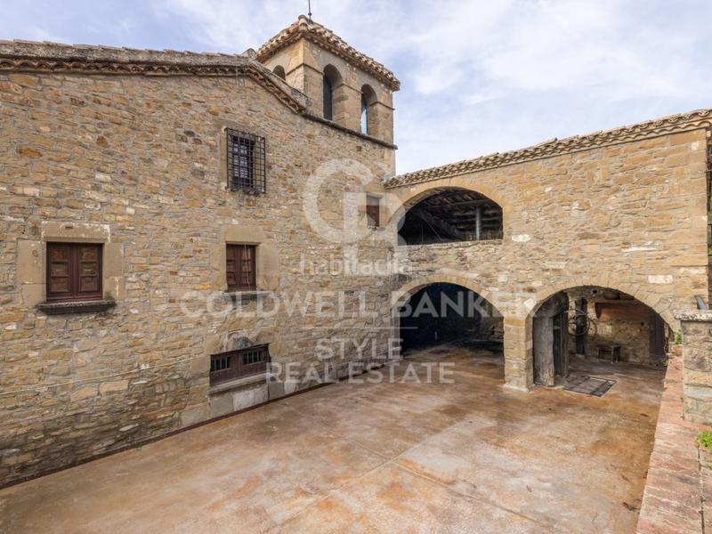 Foto 9e4bb5ca-0b3e-4c4a-a89f-42462f93e426. Maison avec parking dans Talamanca