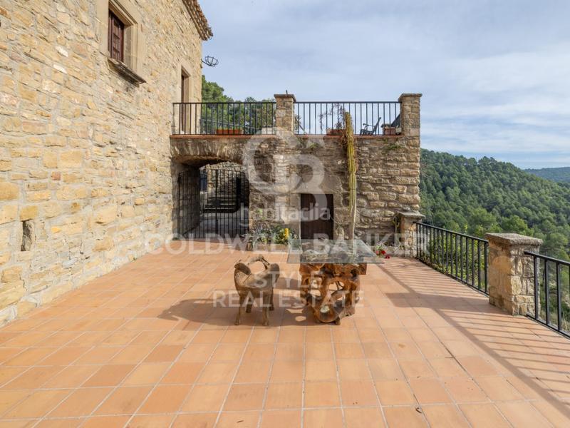 Foto a193f176-1048-4f7c-aeb1-d08f7ca2ac32. Maison avec parking dans Talamanca