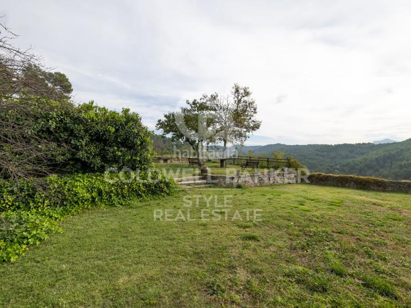 Foto b1e76764-4c35-419f-b468-fe3ebcd52054. Maison avec parking dans Talamanca