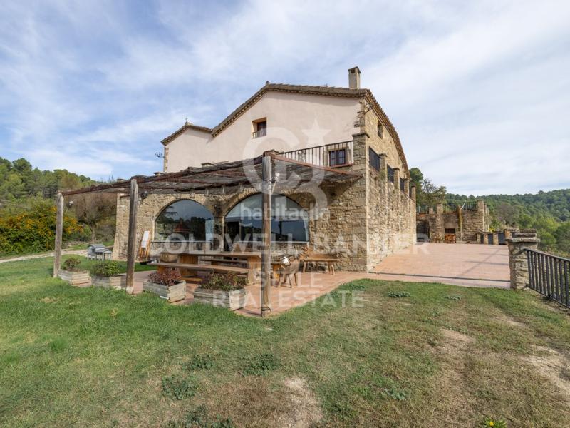 Foto c4f0e7b6-b915-48a4-8350-5b460d07665e. Maison avec parking dans Talamanca