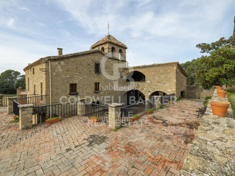 Foto c6fc8308-f2e0-4865-bc34-1f0c7d9c2d6f. Maison avec parking dans Talamanca