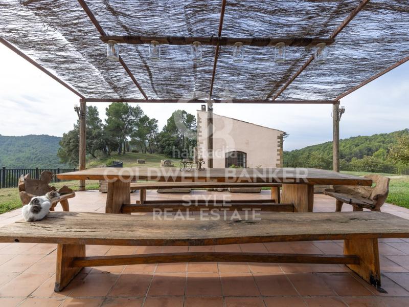 Foto df6f7378-cab8-4936-8b16-ac251a4ee2be. Maison avec parking dans Talamanca