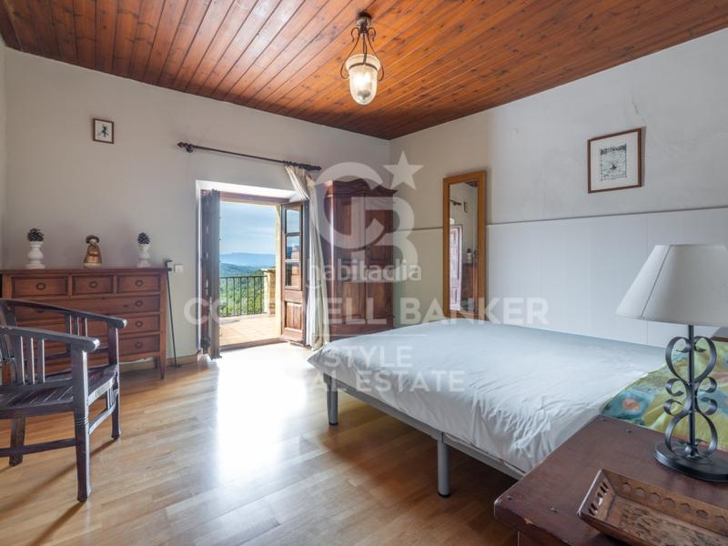 Foto f968683c-45d0-466d-8abf-cf411d0d1913. Maison avec parking dans Talamanca