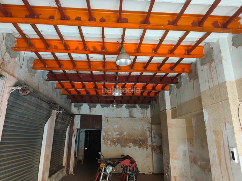 Foto fdf6e706-d305-477c-8fd6-a38a7ad79b6f. Business premise in El Camp de l´Arpa del Clot Barcelona