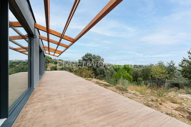 Foto 0fe458d9-e5d8-4a06-b091-56dd5714e57e. Casa construcción sostenible con vistas incomparables en Valdemorillo