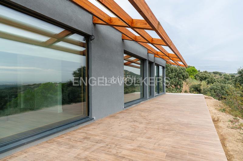 Foto b9b78201-156b-4286-a1c9-dd3557616c05. Casa construcción sostenible con vistas incomparables en Valdemorillo
