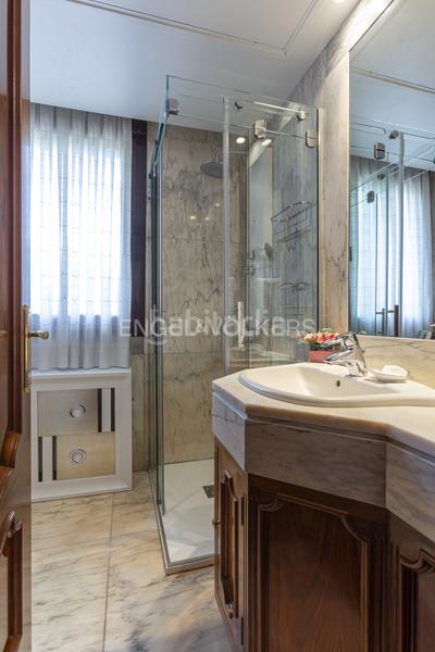 Foto d9e07f52-2db7-431a-ae2e-7ba82da4be8d. Casa con riscaldamento parcheggio in Pueblo Pozuelo de Alarcón