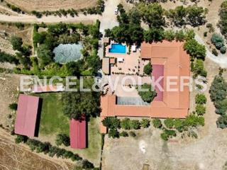 Masia  Camino zarzuela. Magnífica finca con vistas en villaviciosa