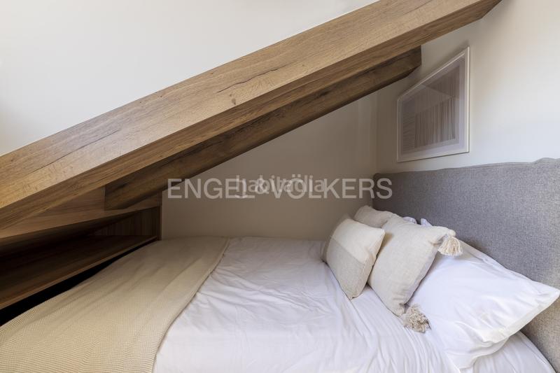 Foto 8bc3ad1d-2568-469b-9d4f-89fa79f1f730. Apartment with heating in Sol Madrid