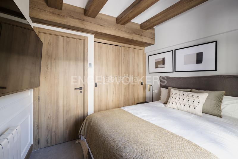 Foto b1900ae4-b8f5-49f4-9a90-aab593aefa55. Apartment with heating in Sol Madrid