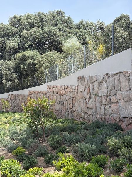Foto da529812-dbfe-4d1b-b591-01fa12a277cd. Casa amb calefacció aparcament piscina a Urbanización Este-Montepríncipe Boadilla del Monte