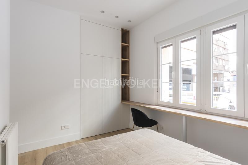 Foto 15eae487-2505-4788-a4c3-75370197ca69. Apartamento luminoso piso con reforma de lujo en Almagro en Madrid