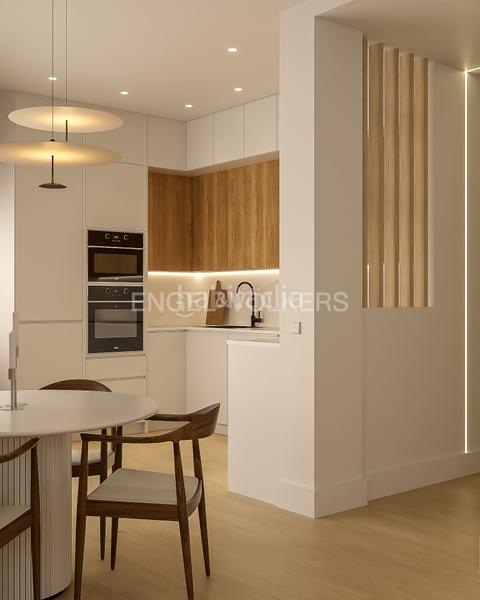 Foto 449f655c-8082-45bf-9cf2-574a224e6e5b. Apartamento luminoso piso con reforma de lujo en Almagro en Madrid
