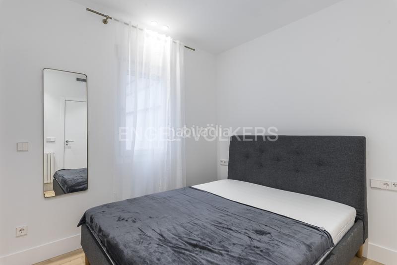 Foto 83eb19df-fb6f-4a2e-b262-003411107b8e. Apartamento luminoso piso con reforma de lujo en Almagro en Madrid