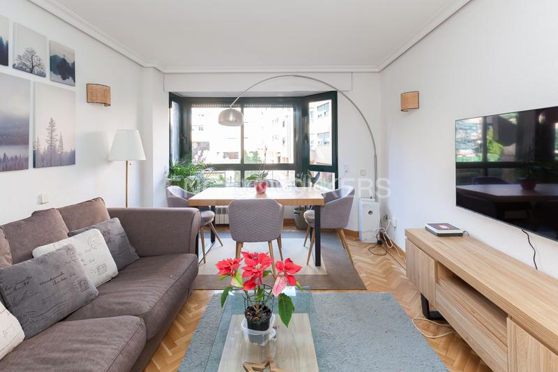 Foto 32e56dd4-e8d1-4de5-8e8e-a072b9f1288e. Lloguer apartament amb calefacció aparcament piscina a Madrid